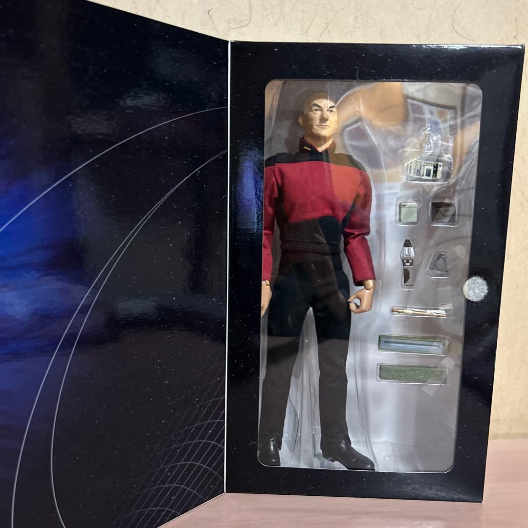 スタートレック アクションフィギュア ジャンリュック・ピカード　フィギュア