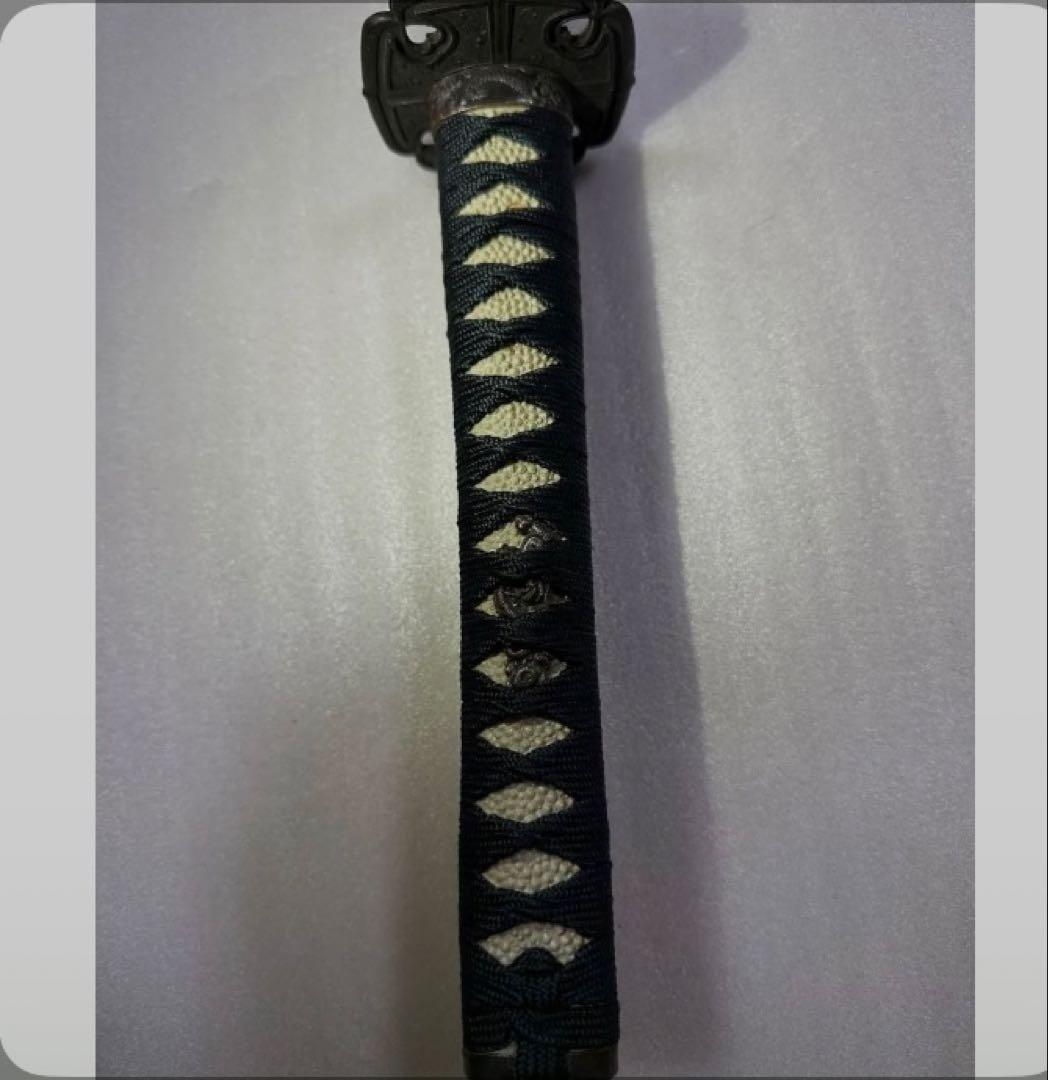 薄刃　居合練習用刀 黑鞘　鞘付き長さ104cm 鞘抜き重さ約928g