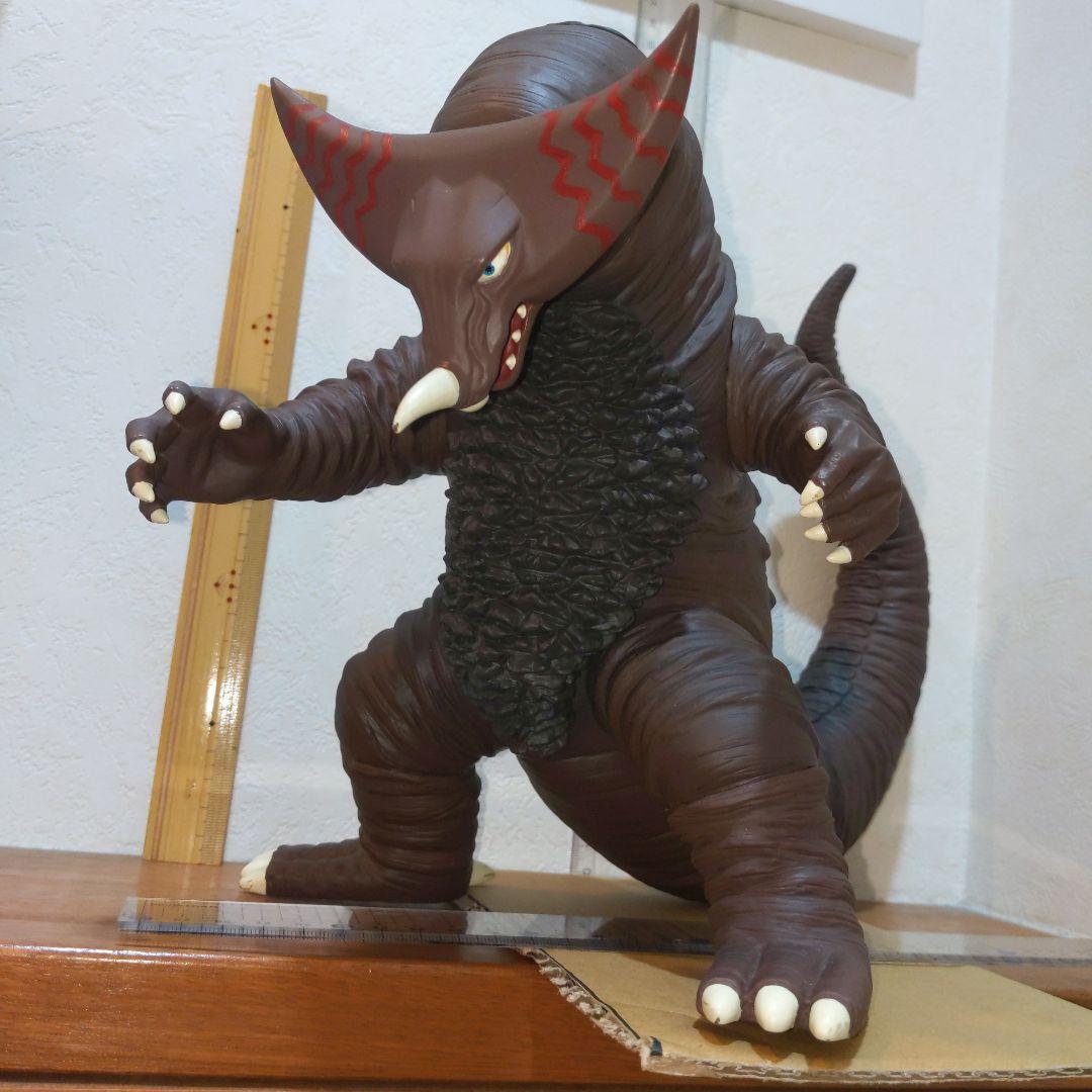 2007バンプレスト 非売品 超特大怪獣ソフビ【ゴモラ】ウルトラ怪獣