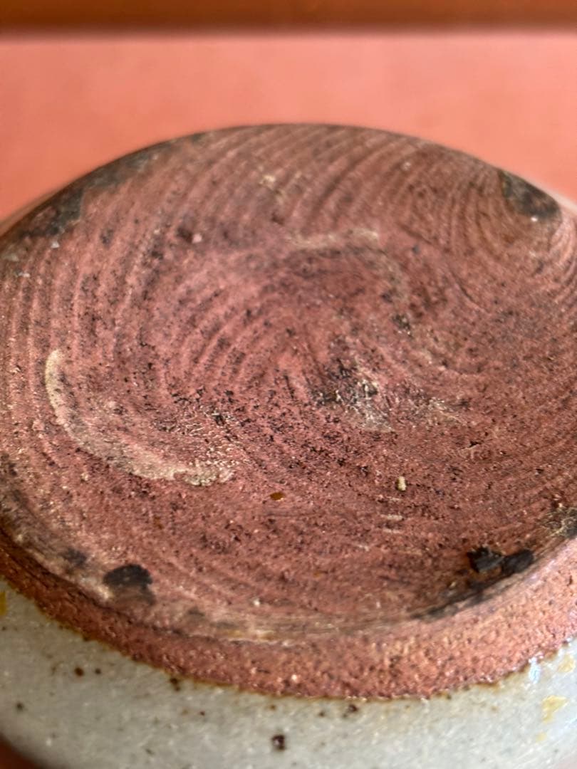 やまちゃん河井寛次郎作灰黒白釉掛回文筒瓶　検森を通る木枯　一品物