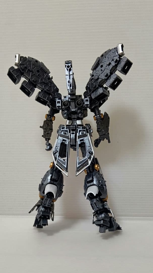 RGHiνガンダム完成品