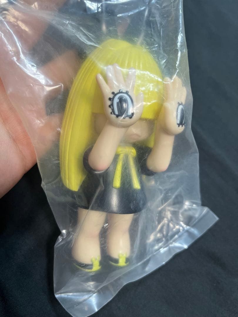 GRAPE BRAIN　にぎるちゃん　のりくん　ソフビ　フィギュア　黄色