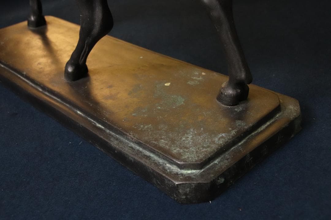 金工師　美雪作　古銅製　銀象嵌　楠木正成公　高さ48㎝　重さ14㎏ EE001