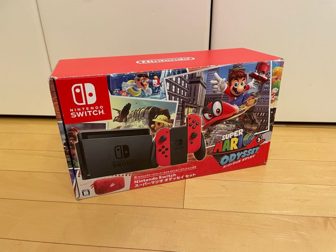 Switch Nintendo Switch本体 レッドJoy-Con