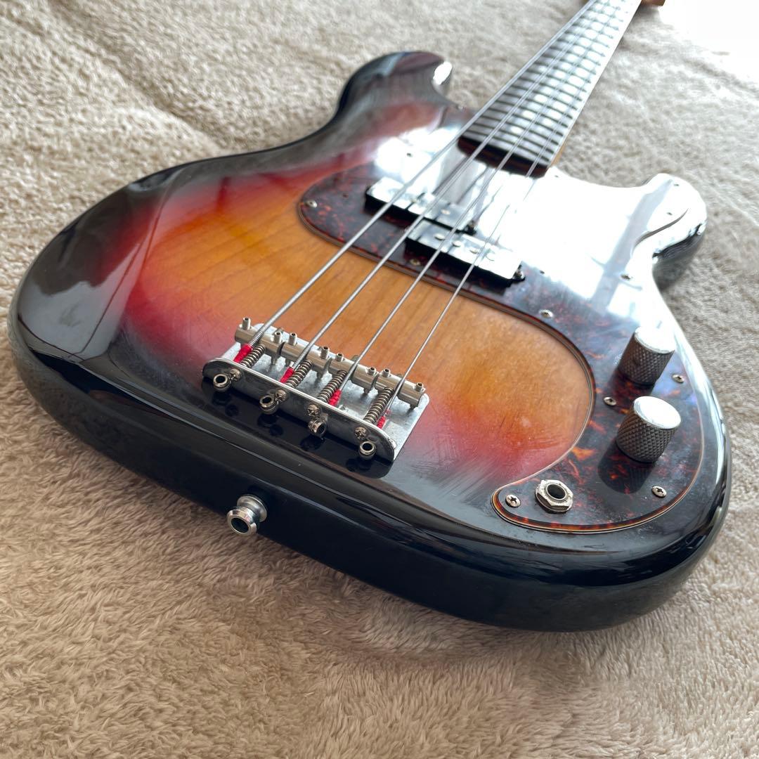 フェンダー　Fender プレシジョンベース