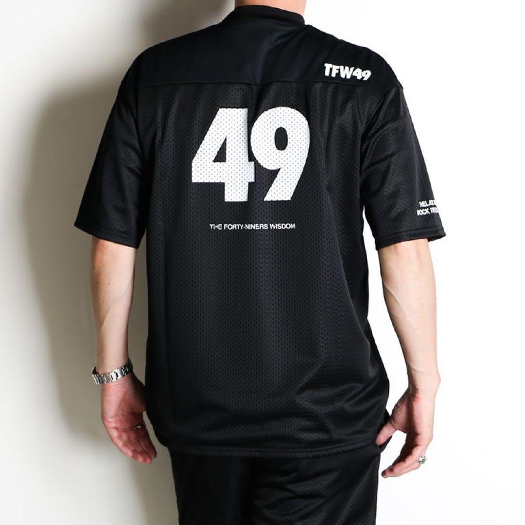 ☆新品未使用☆TFW49 ゴルフシャツ　※上着のみ