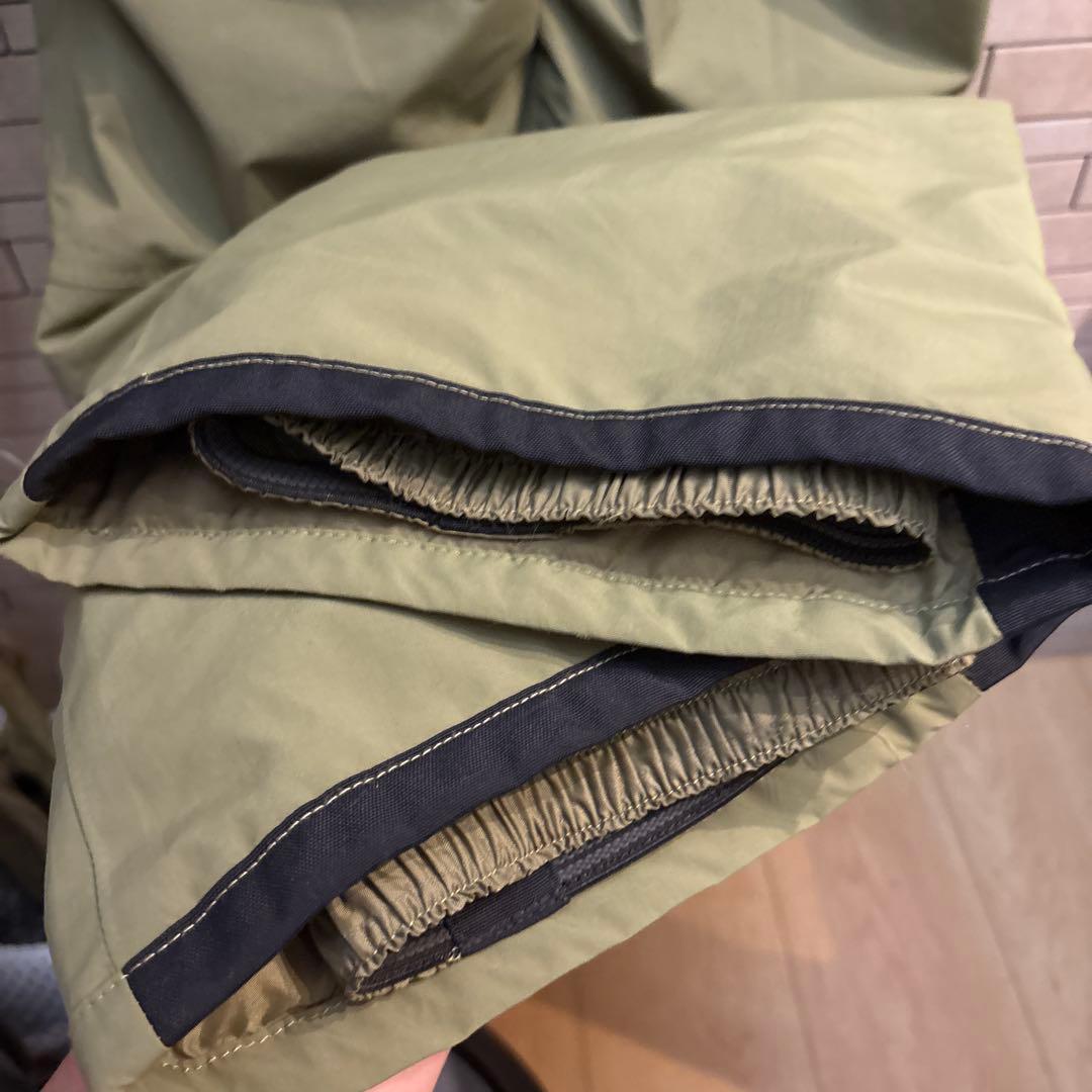 美品　Burton キッズ　ビブパンツ　Mサイズ　140