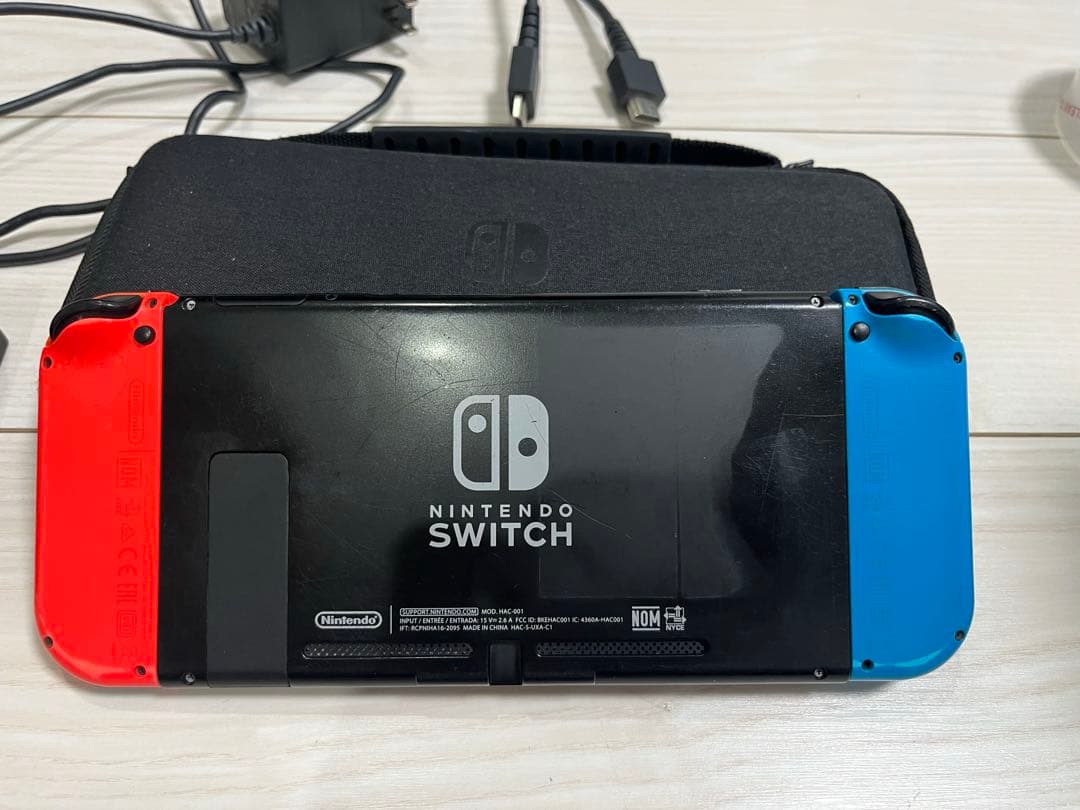 Nintendo Switch 本体 青/赤 Joy-Con ケース　付き