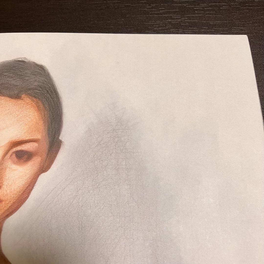 女優画25 額装品　額縁寸法32.0㎝×29.0㎝×1.5㎝　カラー着色　定款付