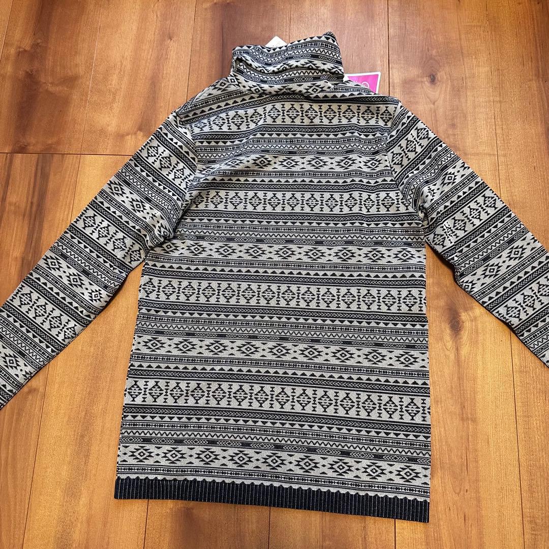 長袖　ハイネック　保温素材　プリーツスカート　セットアップ　春秋冬　ゴルフウェア