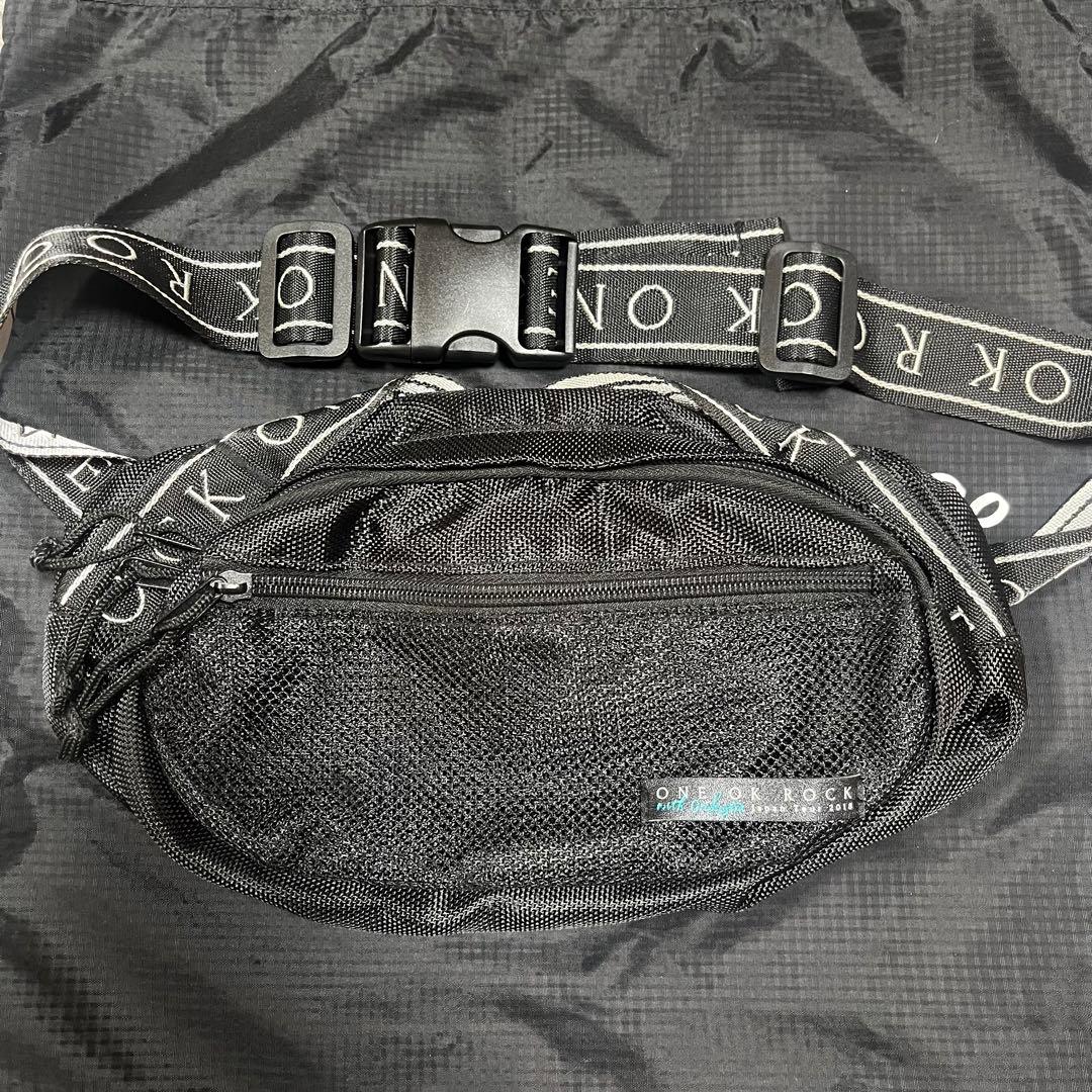 【新品未使用】ONE OK ROCK ボディバッグ 2018 など10点セット