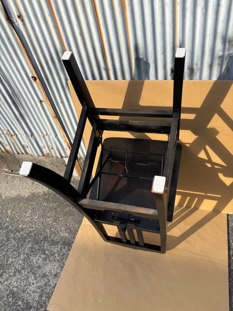 美品　背もたれ付ピアノ椅子　足部フェルト付き　ワインレッド座面②