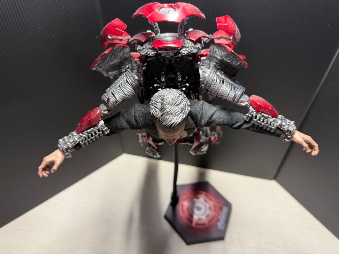 ホットトイズ アイアンマン マーク7 スーツアップ版