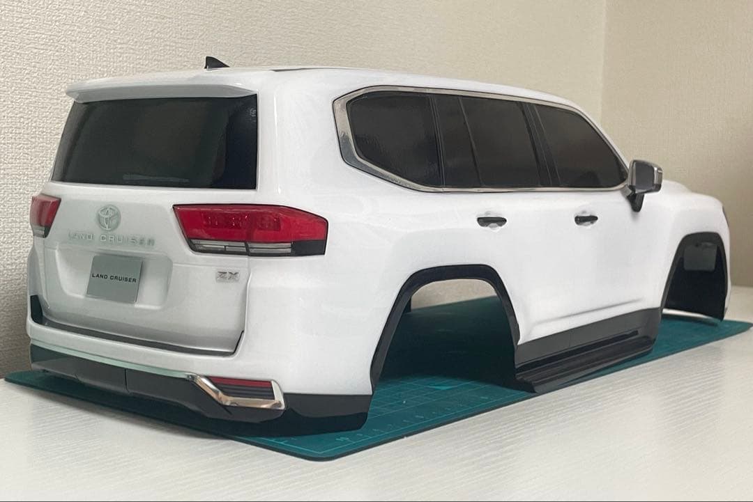 タミヤラジコンボディ　ランドクルーザー300ZX カスタムVer