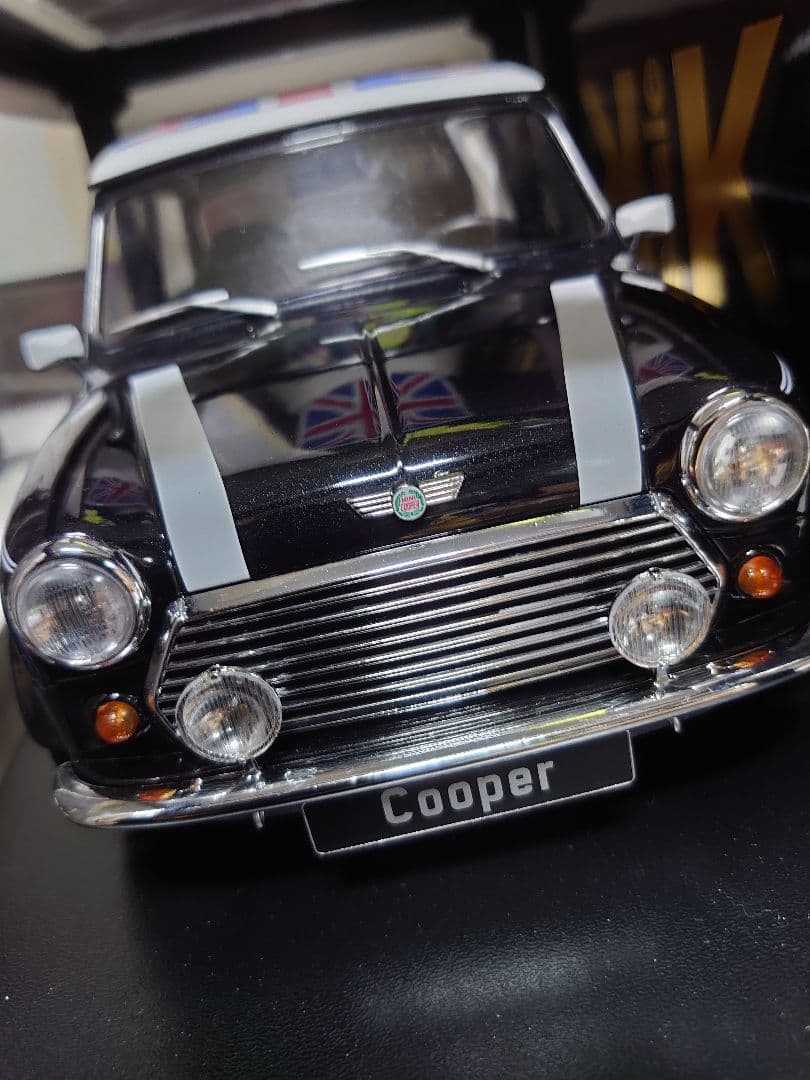 KK-Scale 1/12 ミニクーパー ダイキャスト フィギュア
