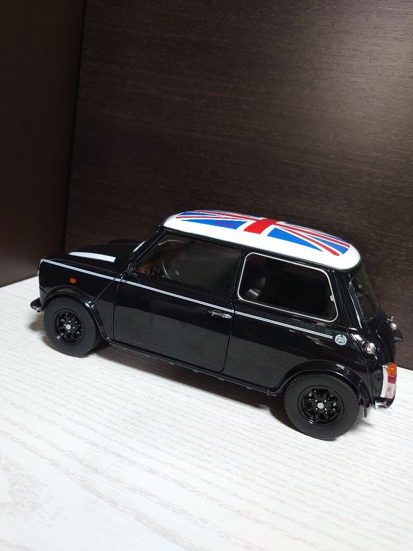 KK-Scale 1/12 ミニクーパー ダイキャスト フィギュア