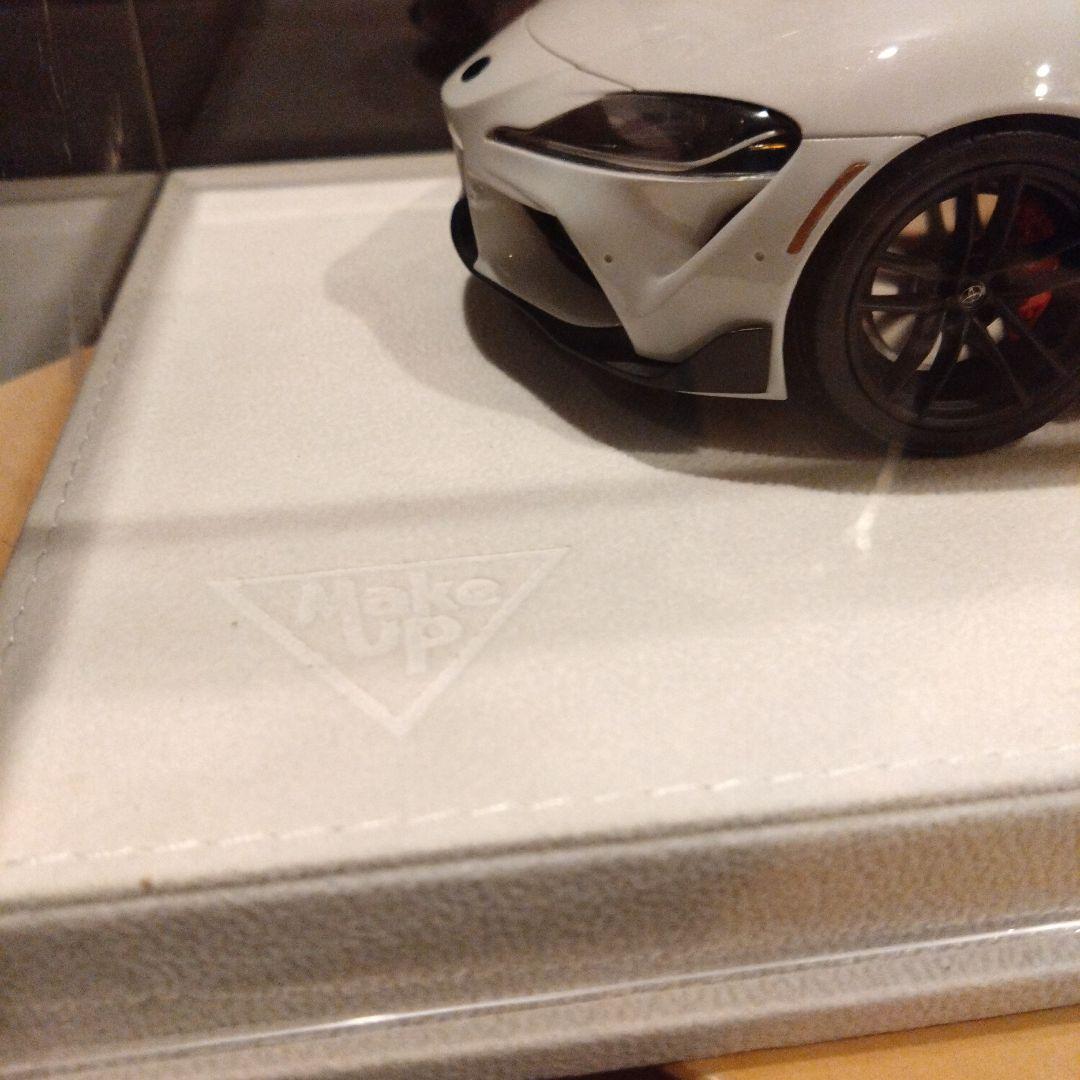 ミニカー　メイクアップ　GRスープラ　1/18