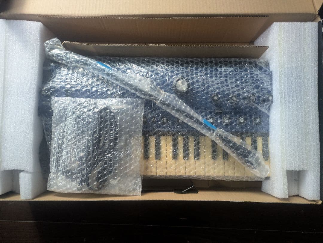 Novation MININOVA アナログシンセサイザー！