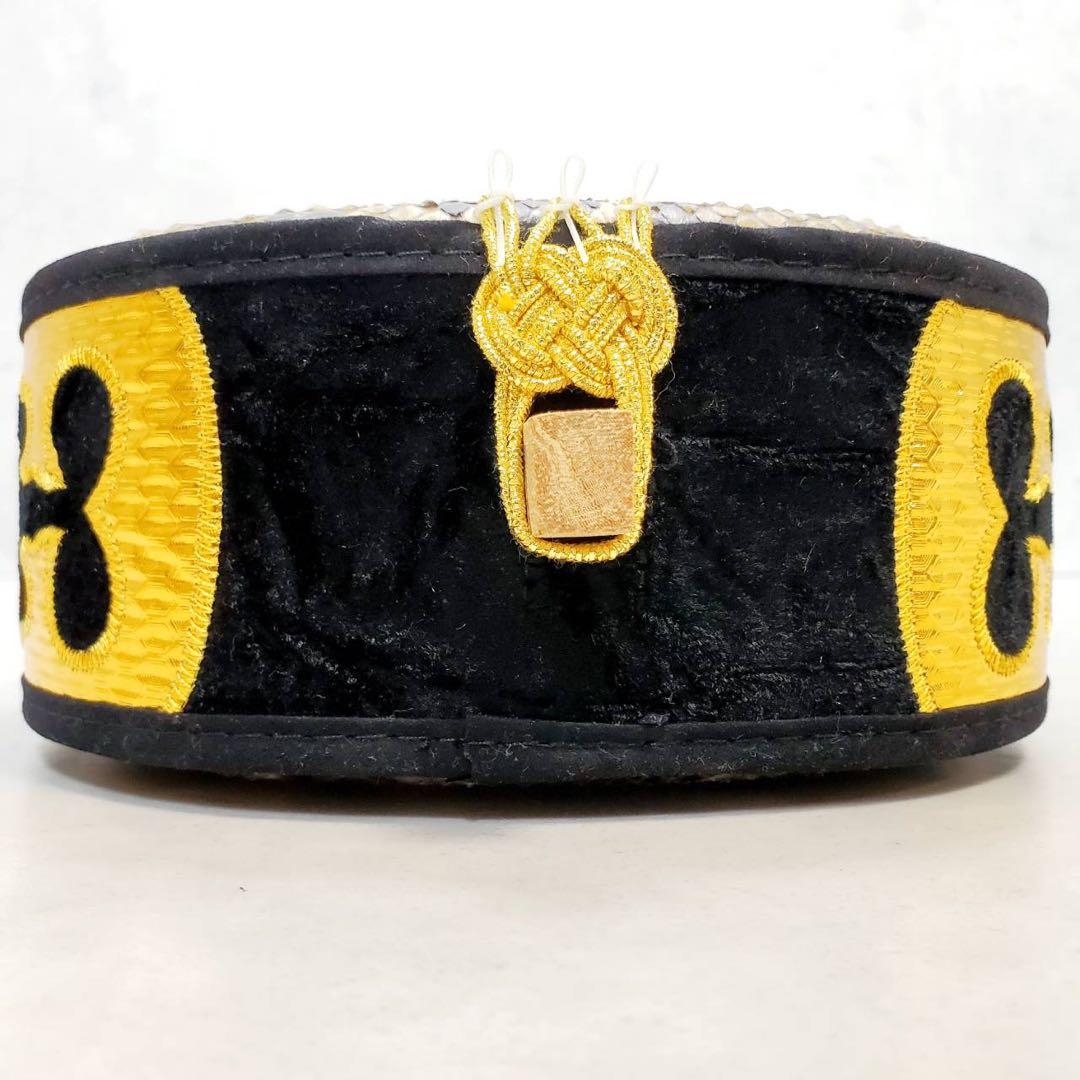 【極美品・すぐ始められる】沖縄三線 本蛇皮張り 付属品多数 初心者セット