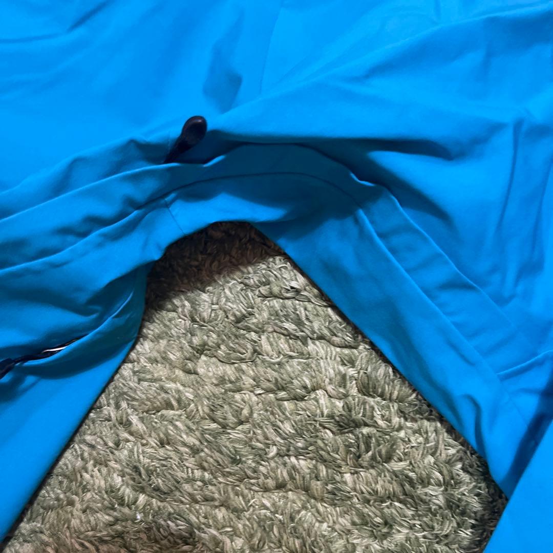 新品Ｍサイズ　高機能ラウドマウスゴルフメンズダントツ撥水レインウェア　ブルー