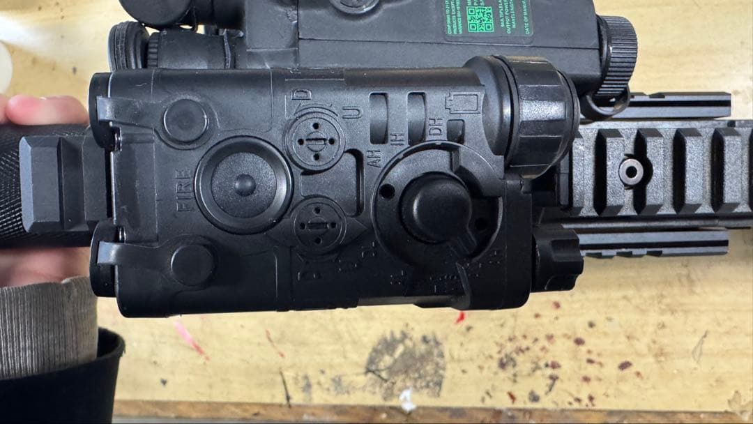 東京マルイ　mp7a1 ガスブローバック　外装カスタム済