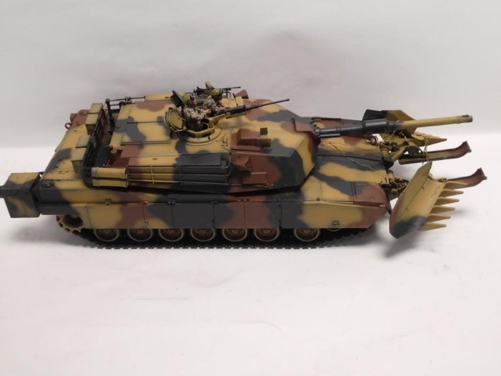 タミヤ 1/35 　アメリカ M1A1 マインプラウ　完成品