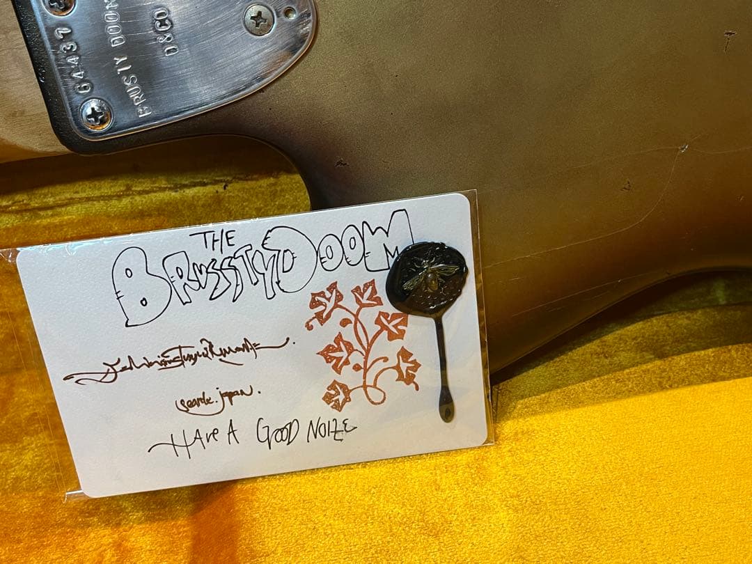 DeliciousTaylormade フレットレスジャズベース　　　　チーク材