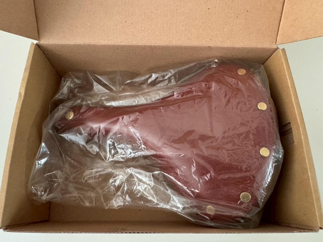 新品・未使用品　TOPS　サドル　本革　自転車　リアルレザー　サイクリングツール