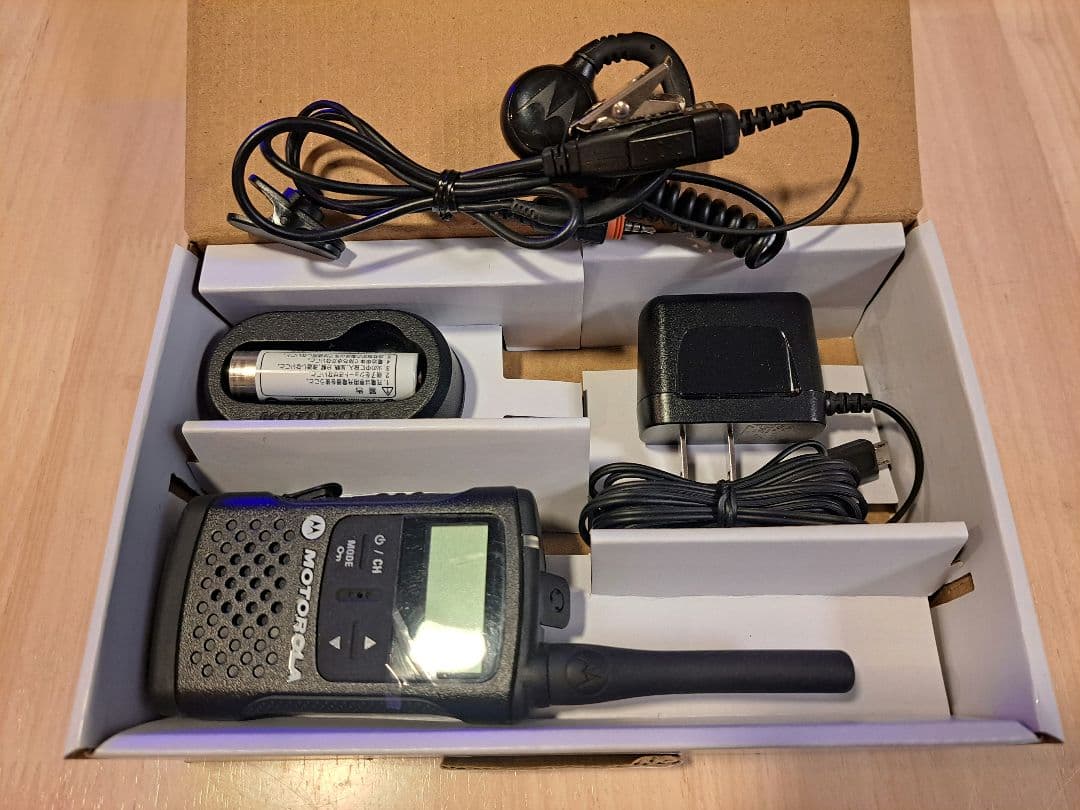 【yさん専用】モトローラ　CL08 イヤホン・充電器付き フルセット　5台