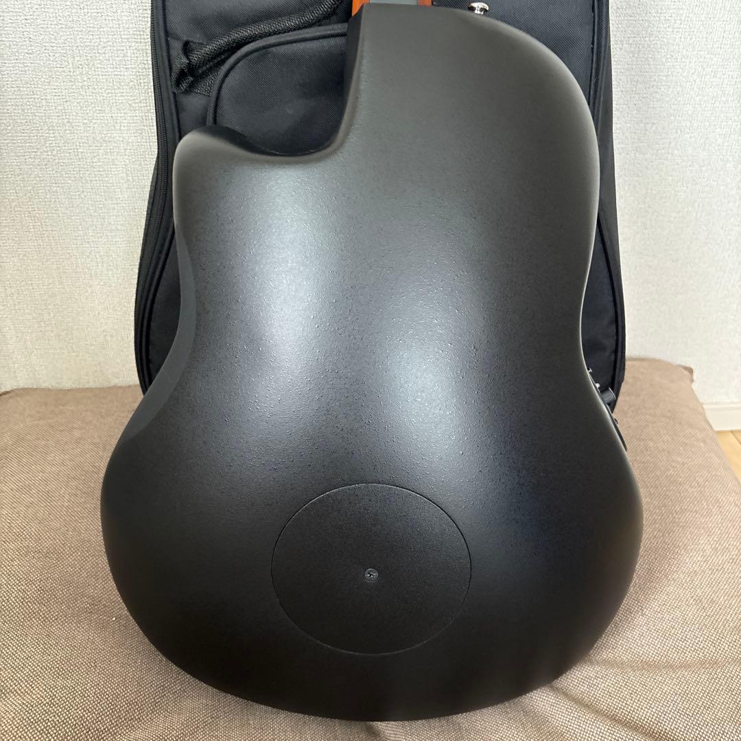 OvationエレアコギターCelebrity 「CE44-RBB」/保証期間中