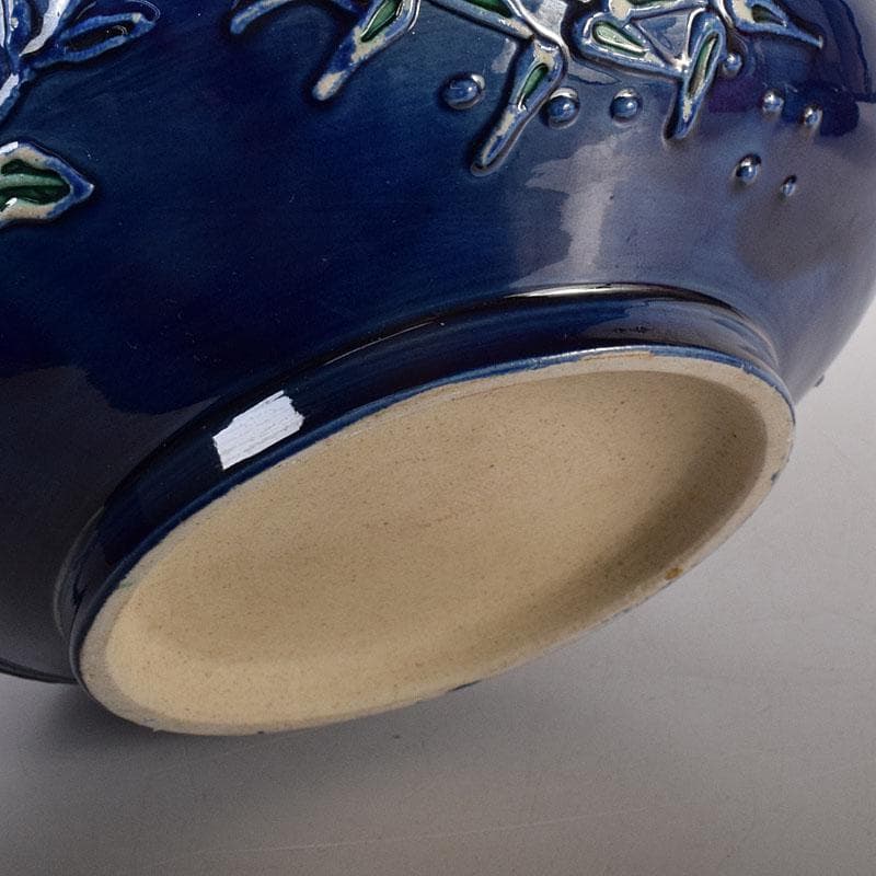 中国　景徳鎮製　藍釉法花花鳥文瓶　唐木台・箱付　V　8055C