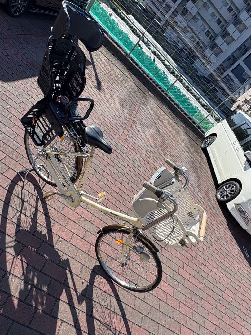 前後子供載せ3人乗りママチャリ(24〜26㌅)配達出来ます。お引き取りも可能です