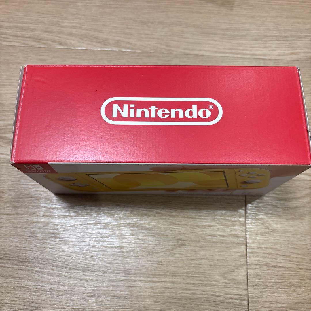 Nintendo Switch Lite イエロー 中古品 た142
