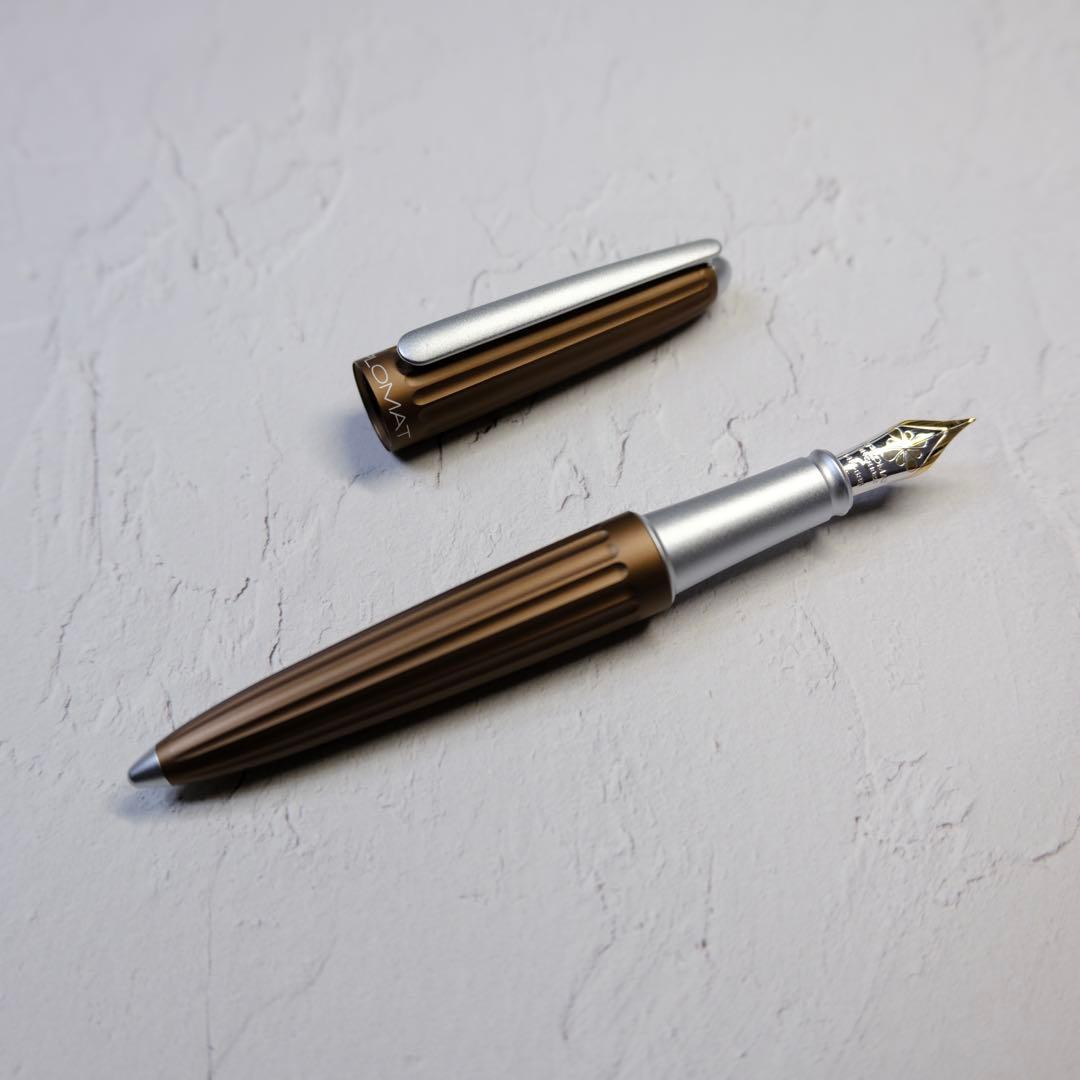 DIPLOMAT 万年筆 14金 細字 ブラウン 新品未使用