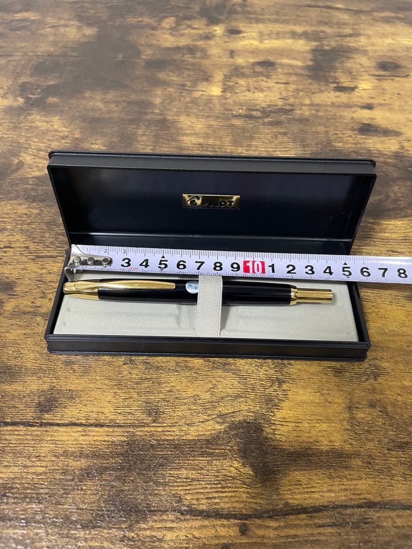 未使用に近い　シール付き　18金　ゴールド　細字　キャップレス　万年筆　備品付き