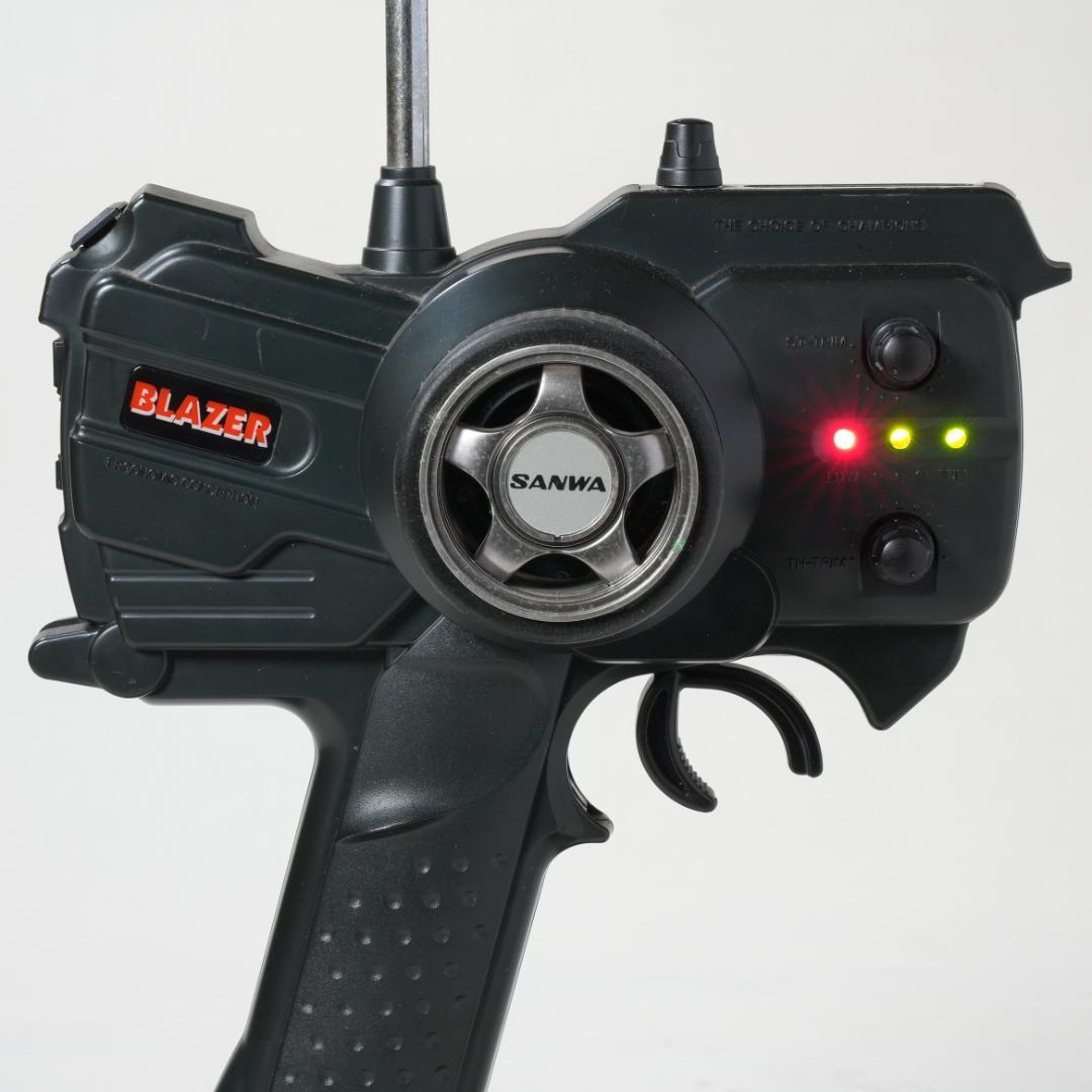 タミヤ 1/10 RC ボルボ850 BTCC ／SANWA BLAZER