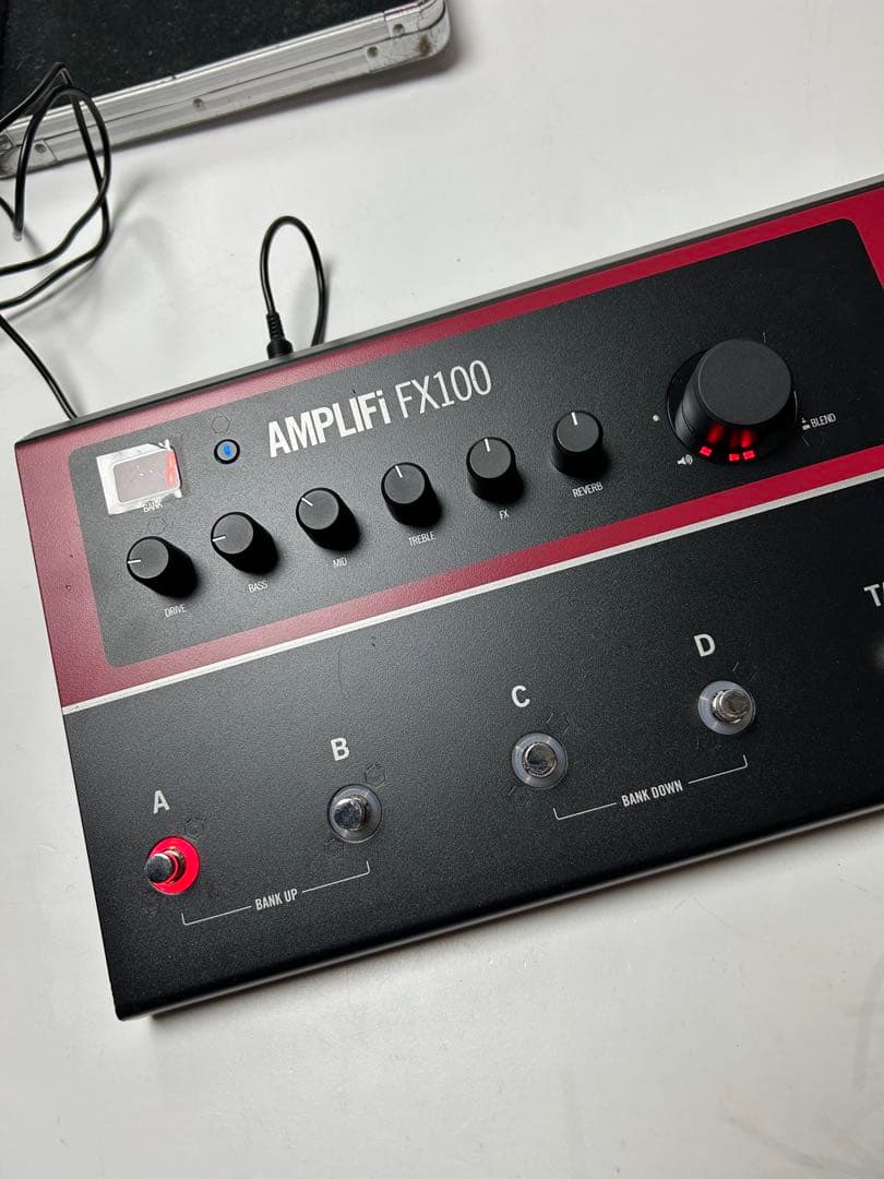 LINE 6 AMPLIFi FX100 エフェクター　ケース付き