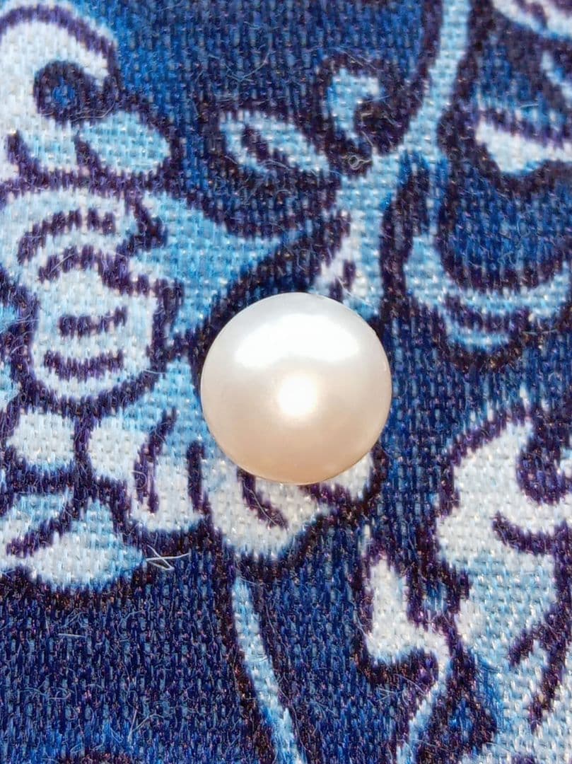 本真珠美品穴なし丸玉6ｍｍ新品未使用美品一粒