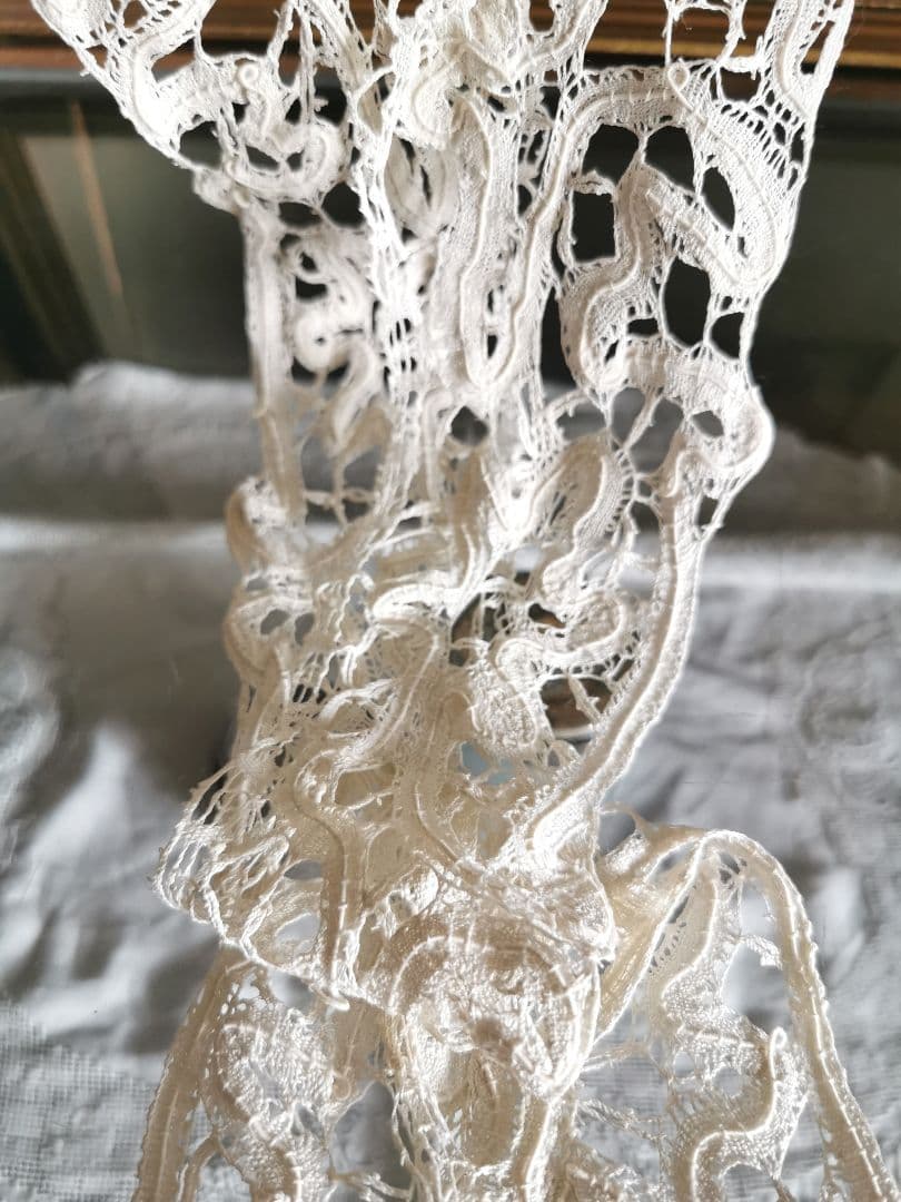 アンティーク ボビン編みリネンレース 艶と光沢のあるショール アイボリーエクリュ
