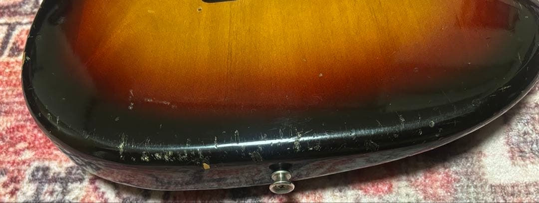 Fender by Squier JVシリアル 1982年製　ストラキャスター