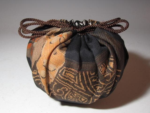 裏千家 十三代 円能斎 自作赤「玉柏」二重箱k548