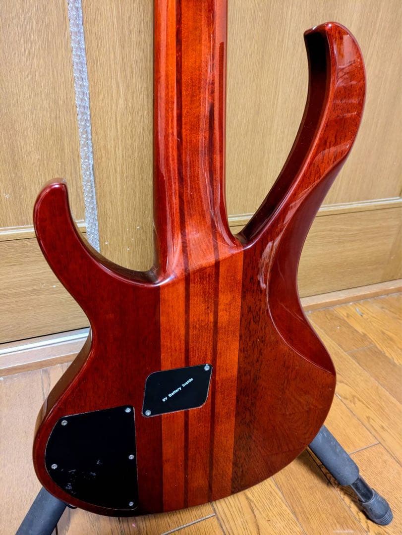 超絶木目個体　Ibanez BTB775PB CN 5弦ベース　スルーネック