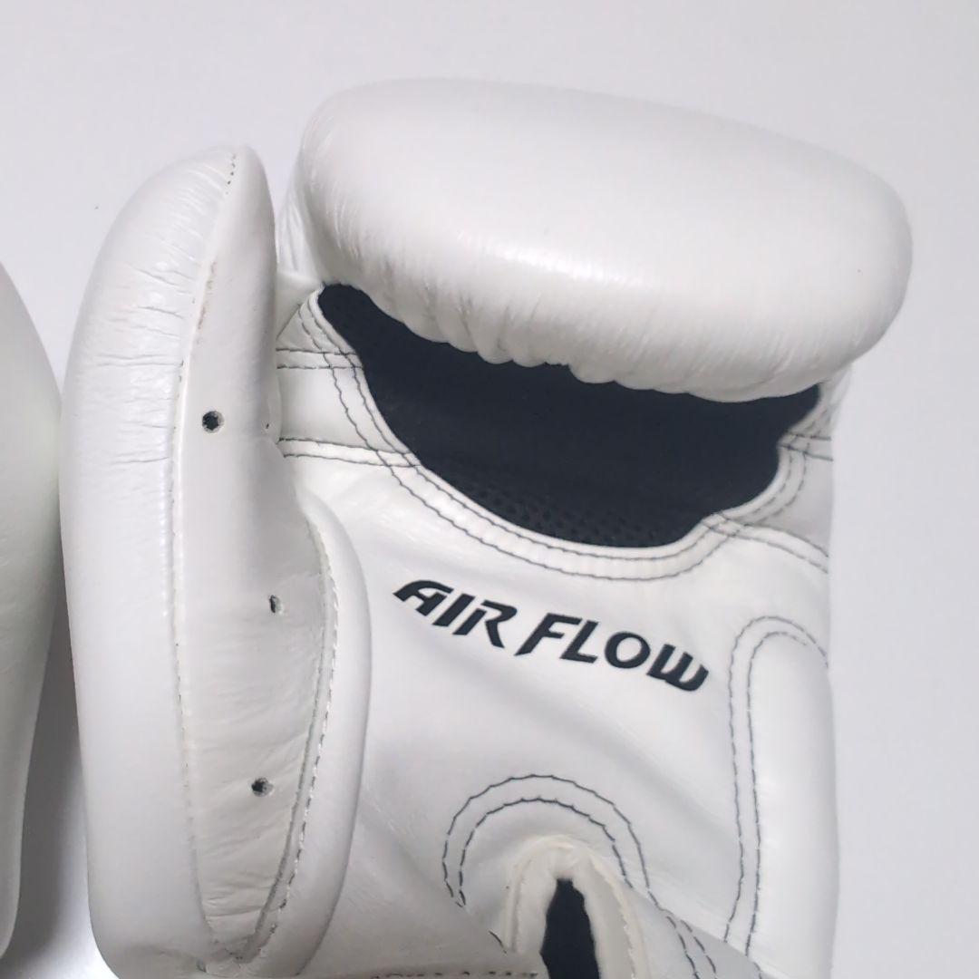 未使用級　TWINS　ツインズ SPECIAL ボクシンググローブ　8OZ　白