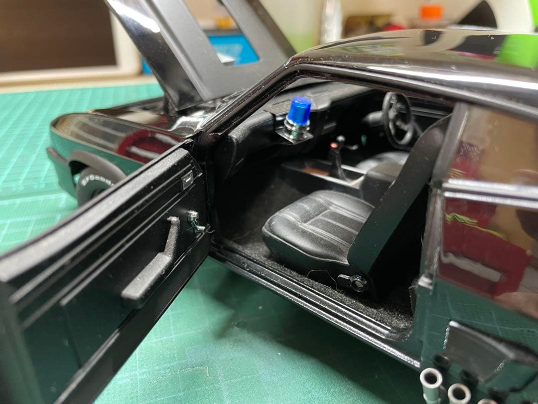 マッドマックス　インターセプター　オートアート製　1/18ミニカー