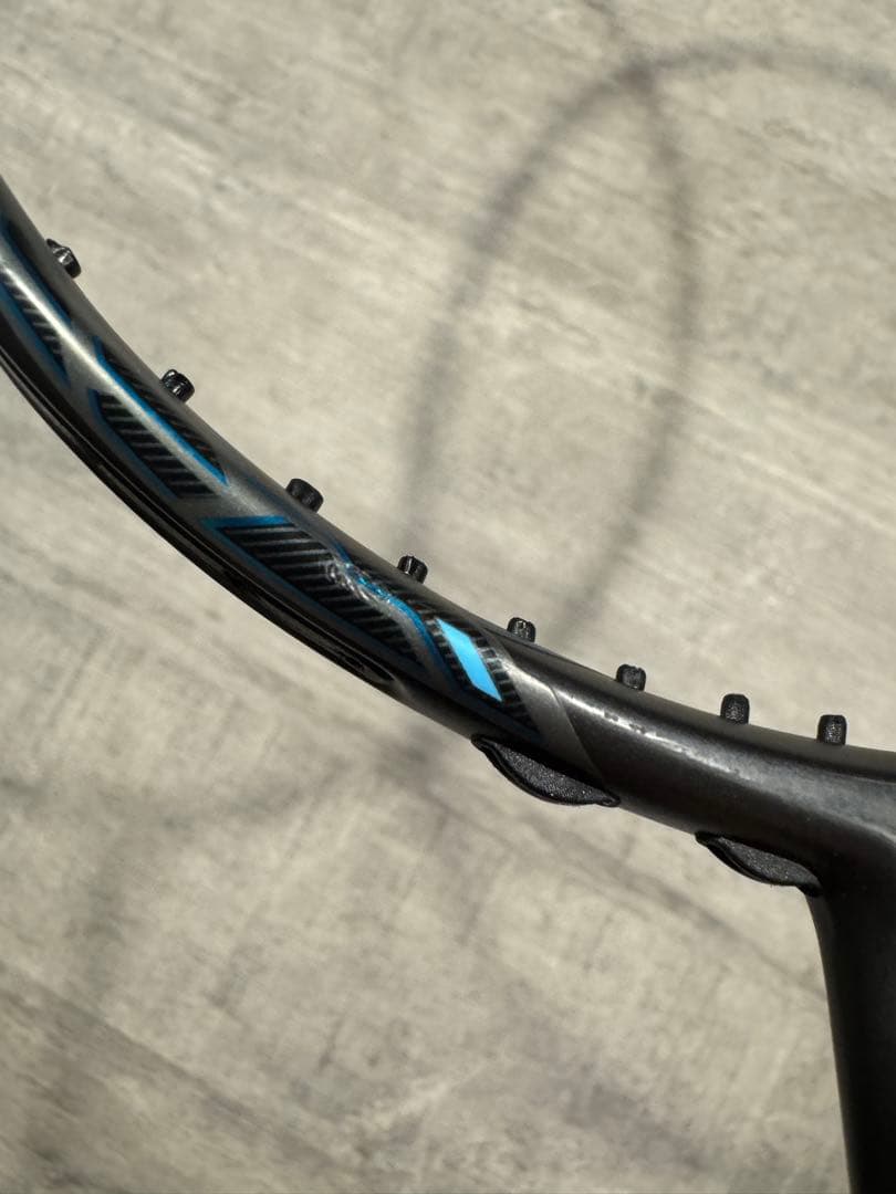 YONEX VOLTRIC Z-FORCE Ⅱ 4UG5