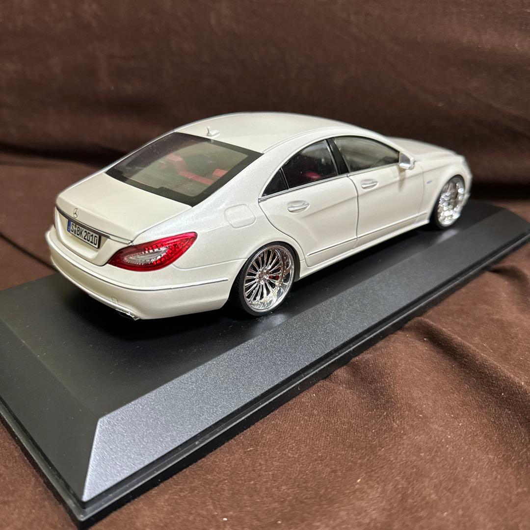 1/18 ミニカー　CLSクラス　W218 CLS350
