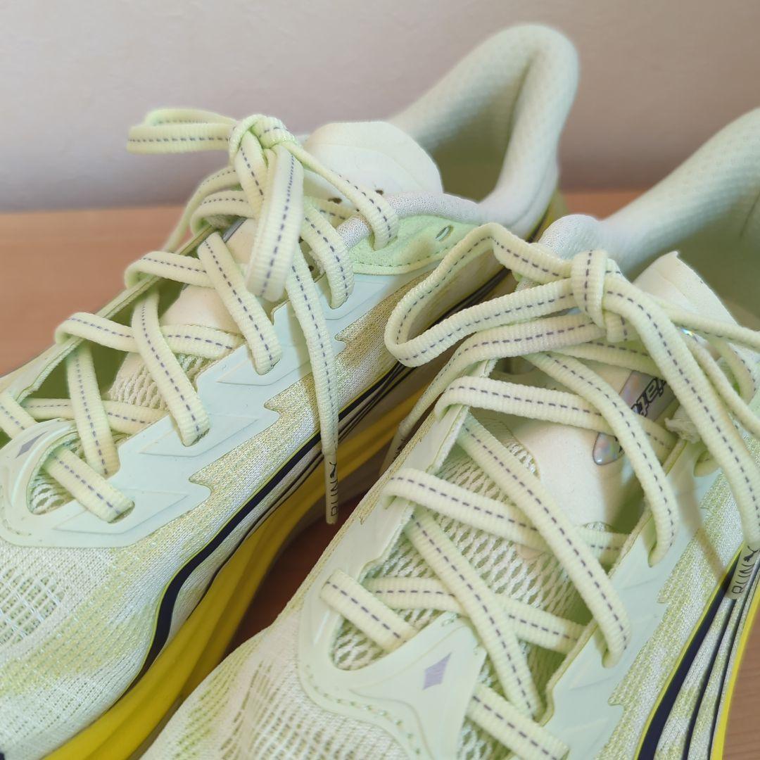 PUMA　ディヴィエイト ニトロ 4　25.5cm