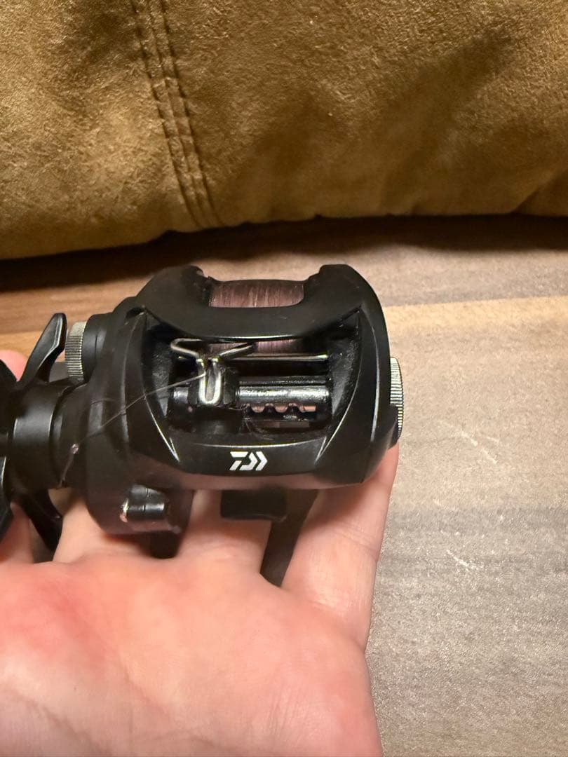 Daiwa TATULA100XH ベイトリール 右ハンドル