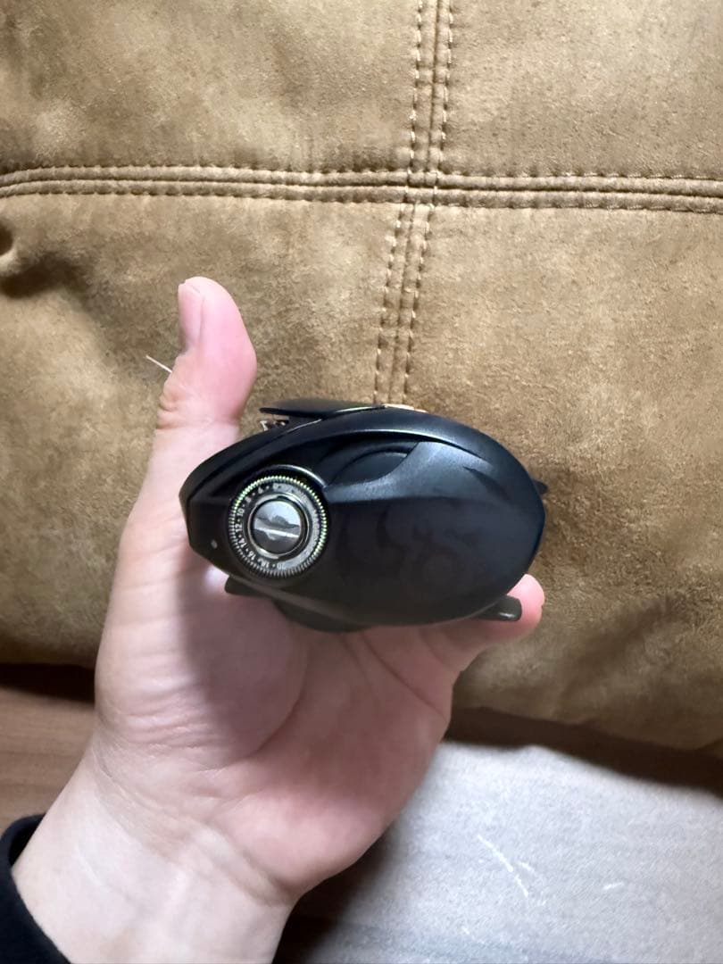 Daiwa TATULA100XH ベイトリール 右ハンドル