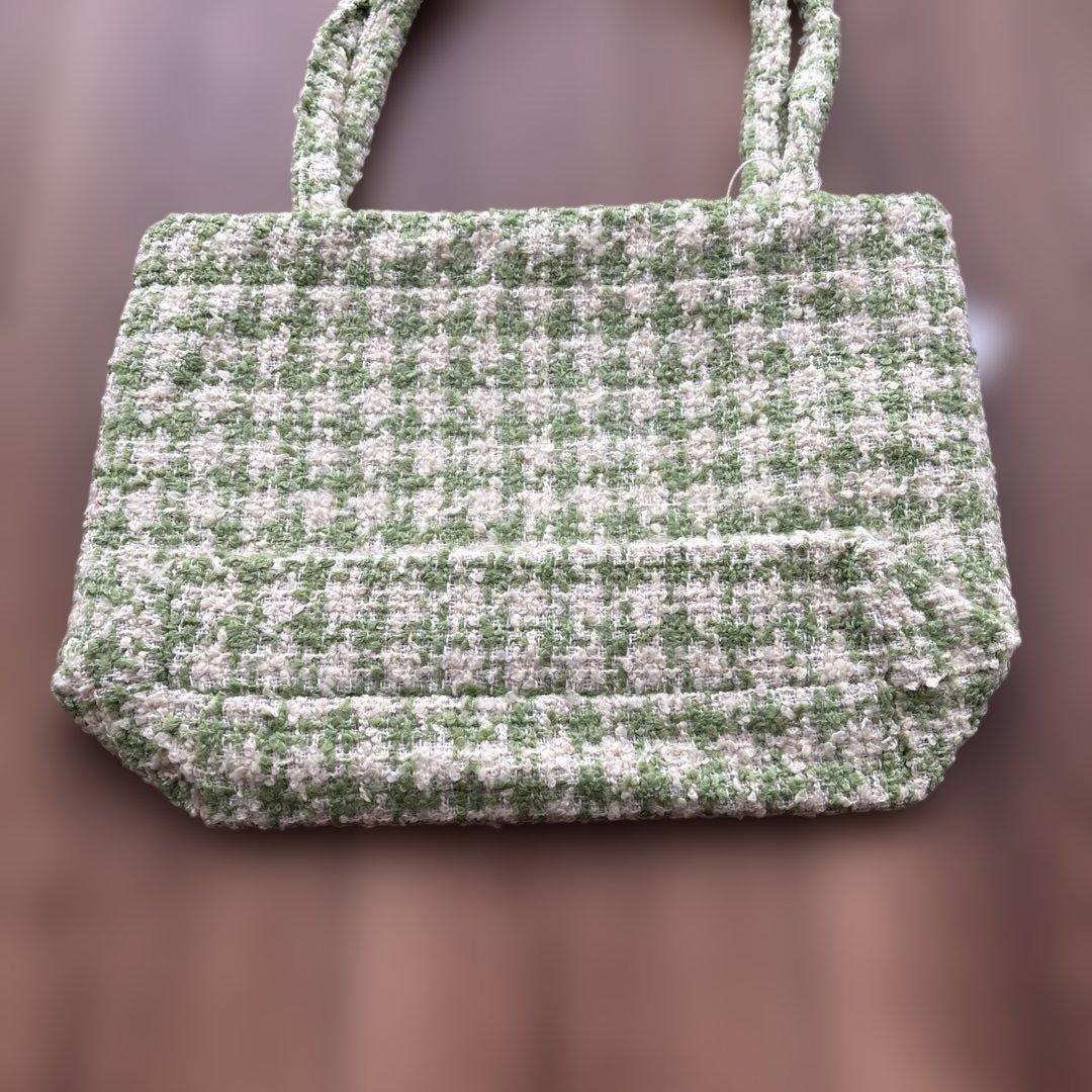 CHANELツイードトートバッグ　黄緑色